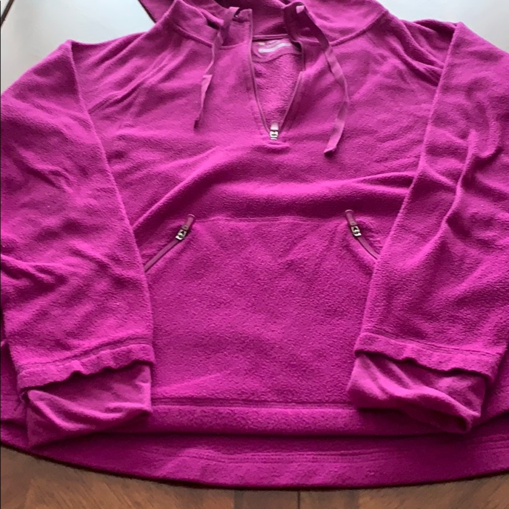 Hooded fleece pullover